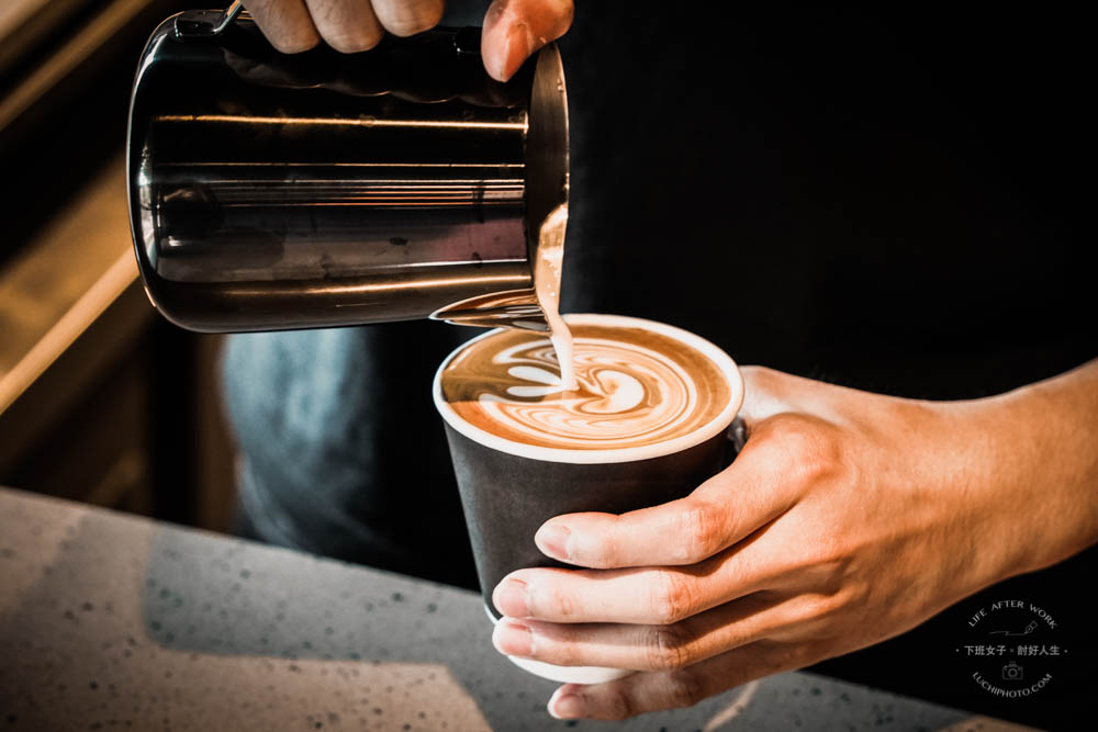 九份咖啡推薦【新北・瑞芳】CHLIV Jiufen咖啡，藏身在九份山城的世界拉花冠軍咖啡。
