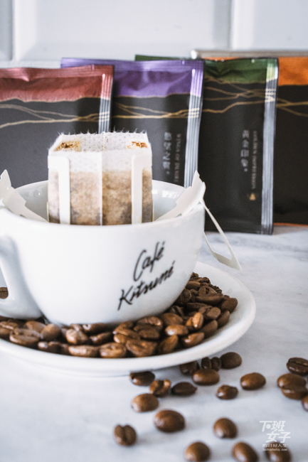 湛盧的濾掛咖啡頂級行家系列同時有淺、中、深焙，讓你可以慢慢找到自己想要的風味。