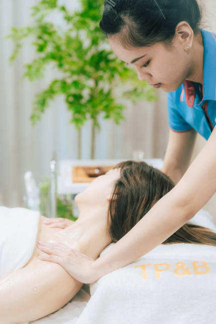 【高雄精油SPA推薦】Tp&b天然有機精油芳療SPA 自由店｜療癒系空間美照拍不完，手技專業又細膩！
