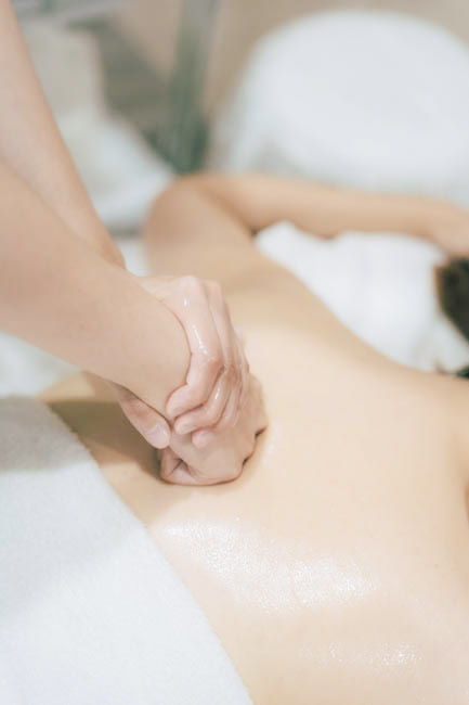 【高雄精油SPA推薦】Tp&b天然有機精油芳療SPA 自由店｜療癒系空間美照拍不完，手技專業又細膩！